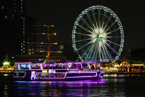 Evening dinner cruise on the Chao Phraya River with live shows