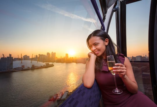 Degustacja szampana z pominięciem kolejki w London Cable Car