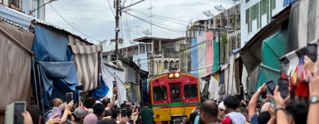 Damnoen Saduak and Maeklong Railway Market tour with private transport