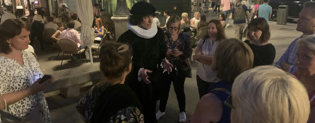 Don Quixote guided tour in Barrio de las Letras with churros tasting