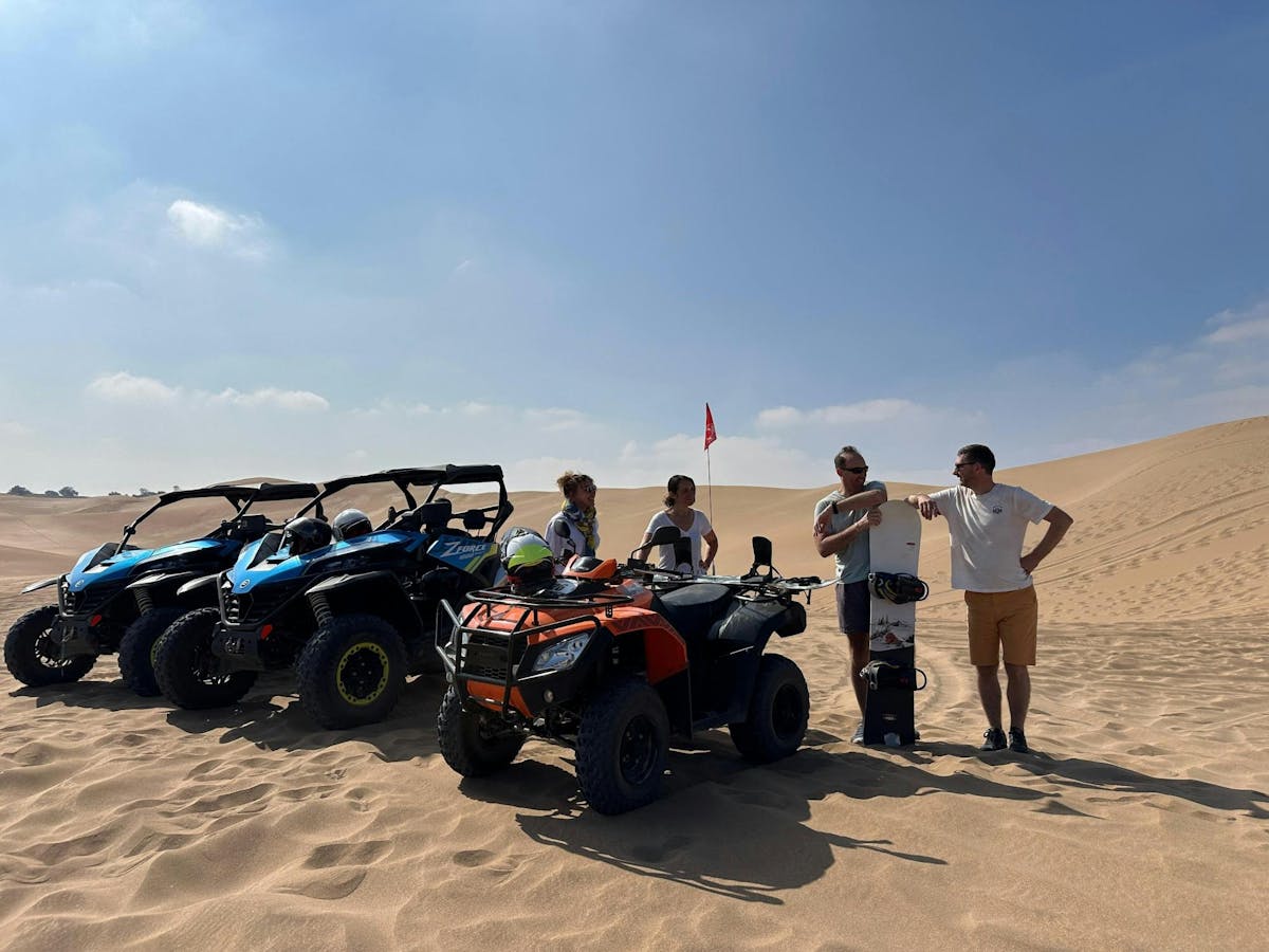 Esperienza di mezza giornata in quad e sandboard sulle dune di Tifnit