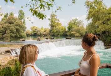 Mercato di Manavgat e tour delle cascate con crociera in battello fluviale
