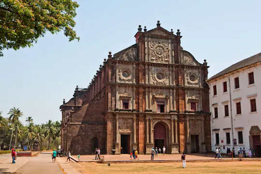 Historical old Goa tour with Basilica Bom Jesus and Panjim city