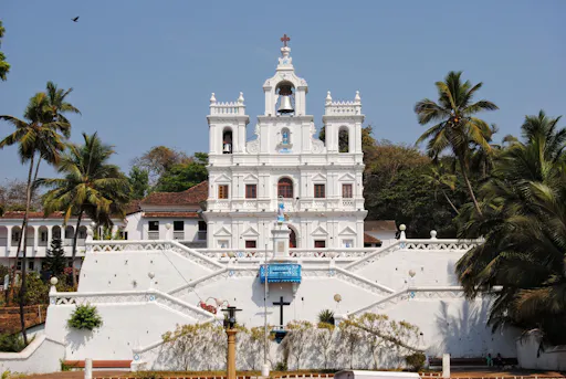 Historical old Goa tour with Basilica Bom Jesus and Panjim city