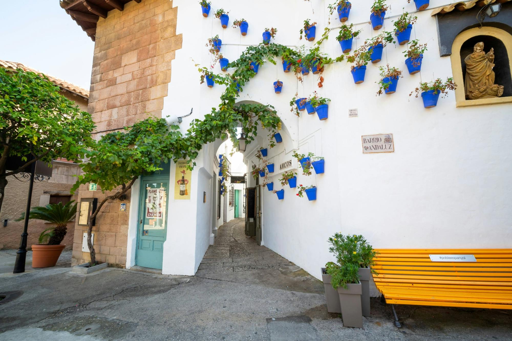 Barcelona day and night tour