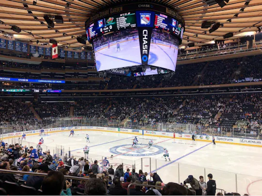 Bilhete para um jogo de hóquei no gelo dos New York Rangers no Madison Square Garden