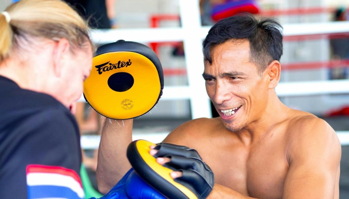 Lezione privata di Muay Thai per principianti a Khao Lak