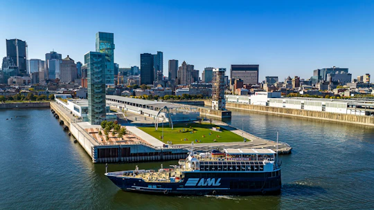 Guided sightseeing river cruise in Montréal