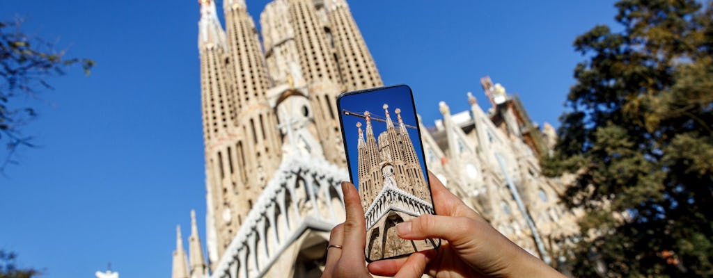 Sagrada Familia entrance tickets with audioguide