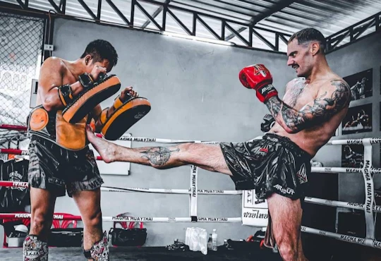 Introductory private Muay Thai boxing lesson for beginners in Pattaya