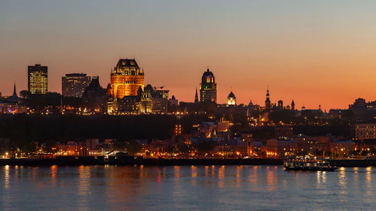 Québec City evening cruise with DJ and dancing