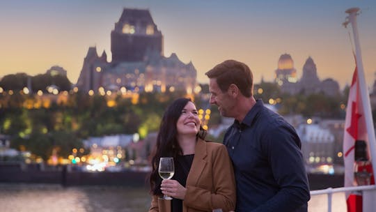 3 or 5-course dinner cruise with DJ and dancing in Quebec City