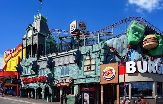 Guided food walking tour of Niagara Falls Canadian cuisine
