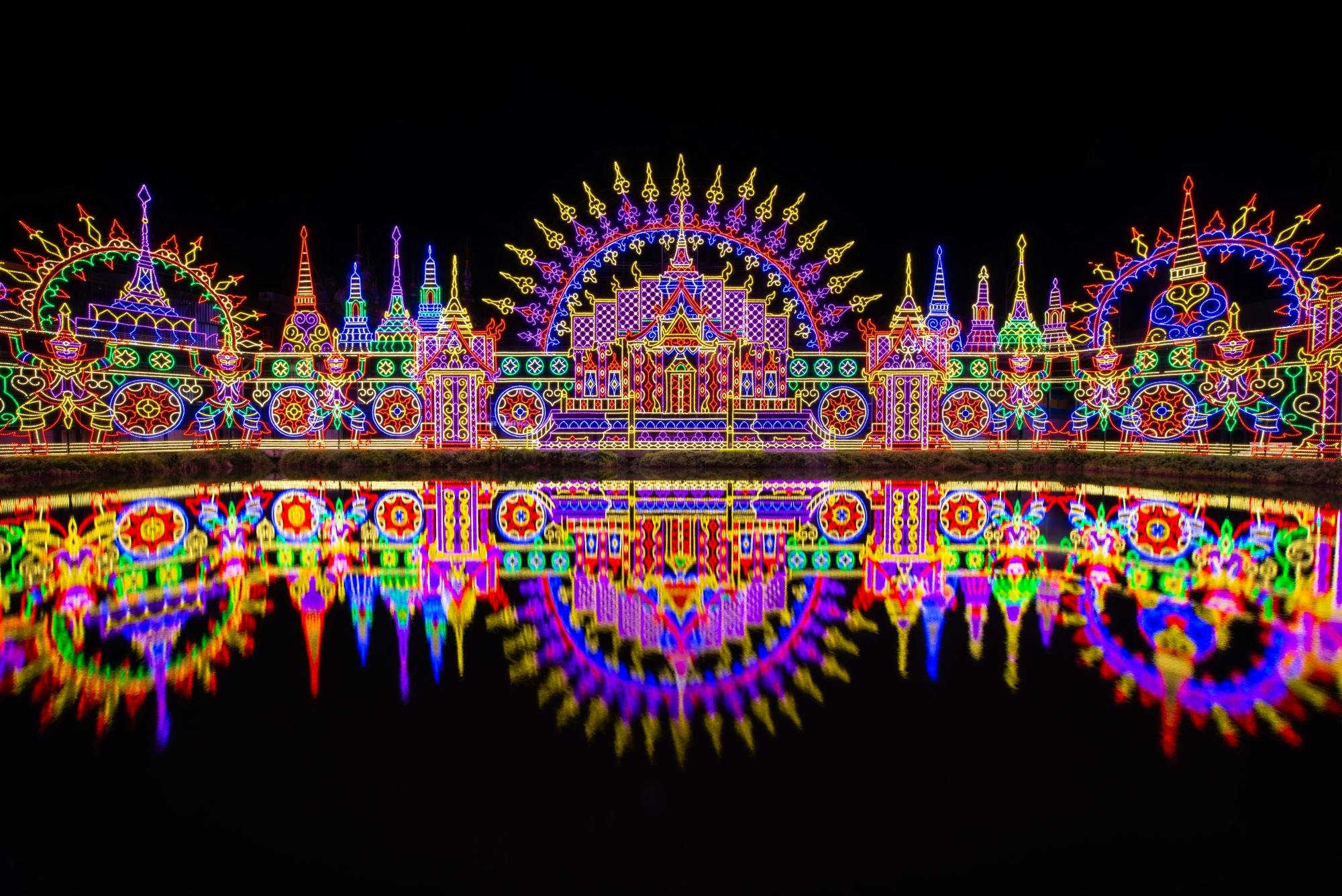 Le parc de Carnaval Magic de Phuket depuis Khao Lak