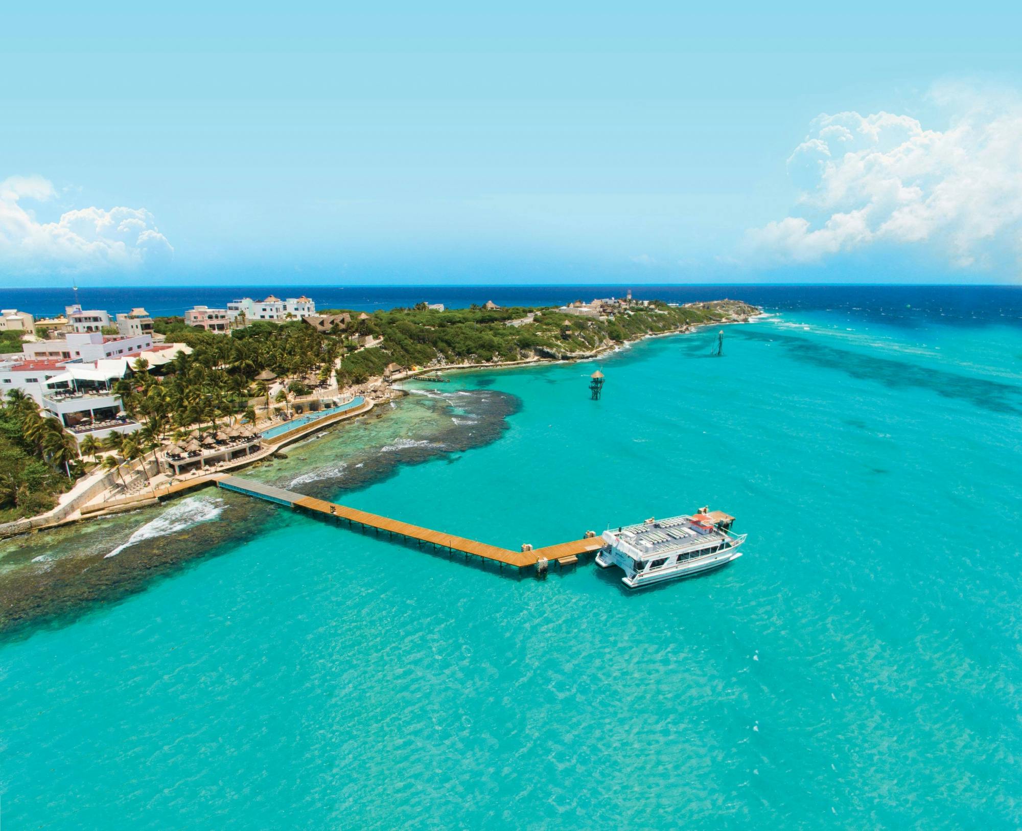 Garrafon Natural Reef Park catamaran cruise and dolphin experience – special offer for two