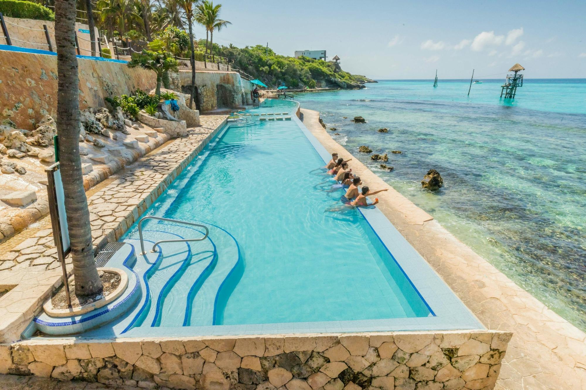 Garrafon Natural Reef Park catamaran cruise and dolphin experience – special offer for two