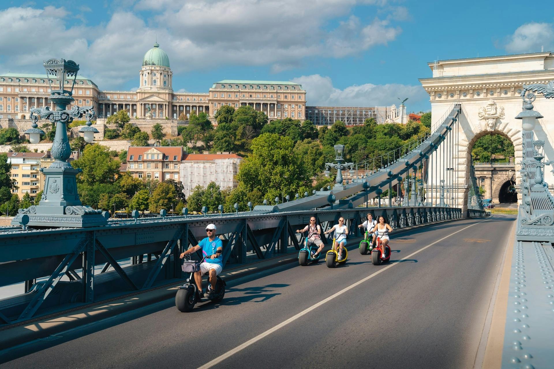 The complete all round tour on MonsteRoller of Budapest