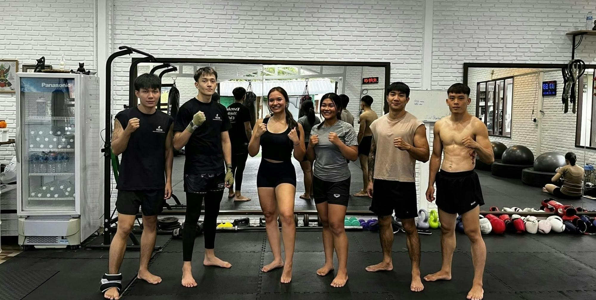Group introductory Muay Thai class for beginners in Chiang Rai