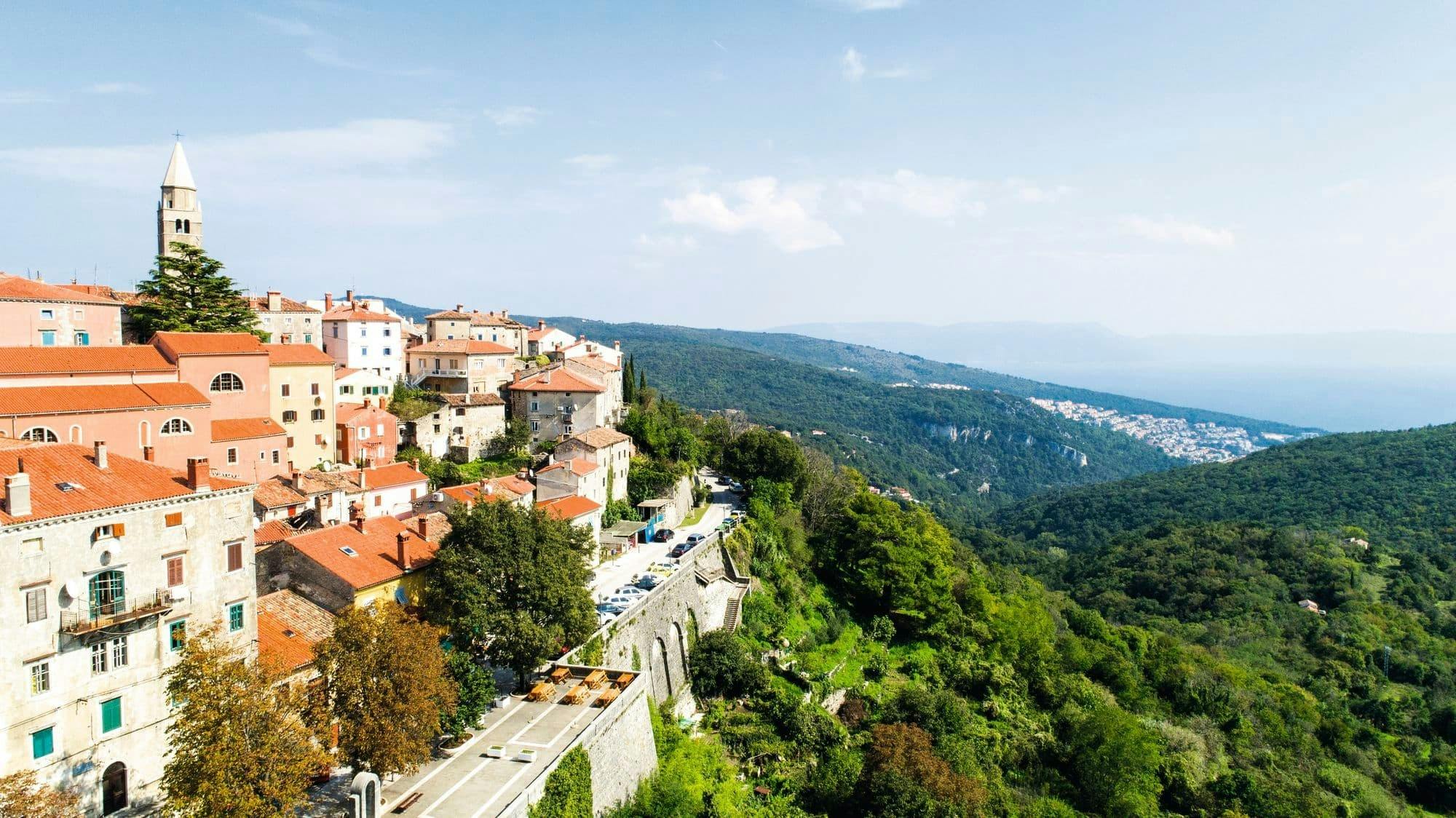Old Town Labin walking tour with tasting session