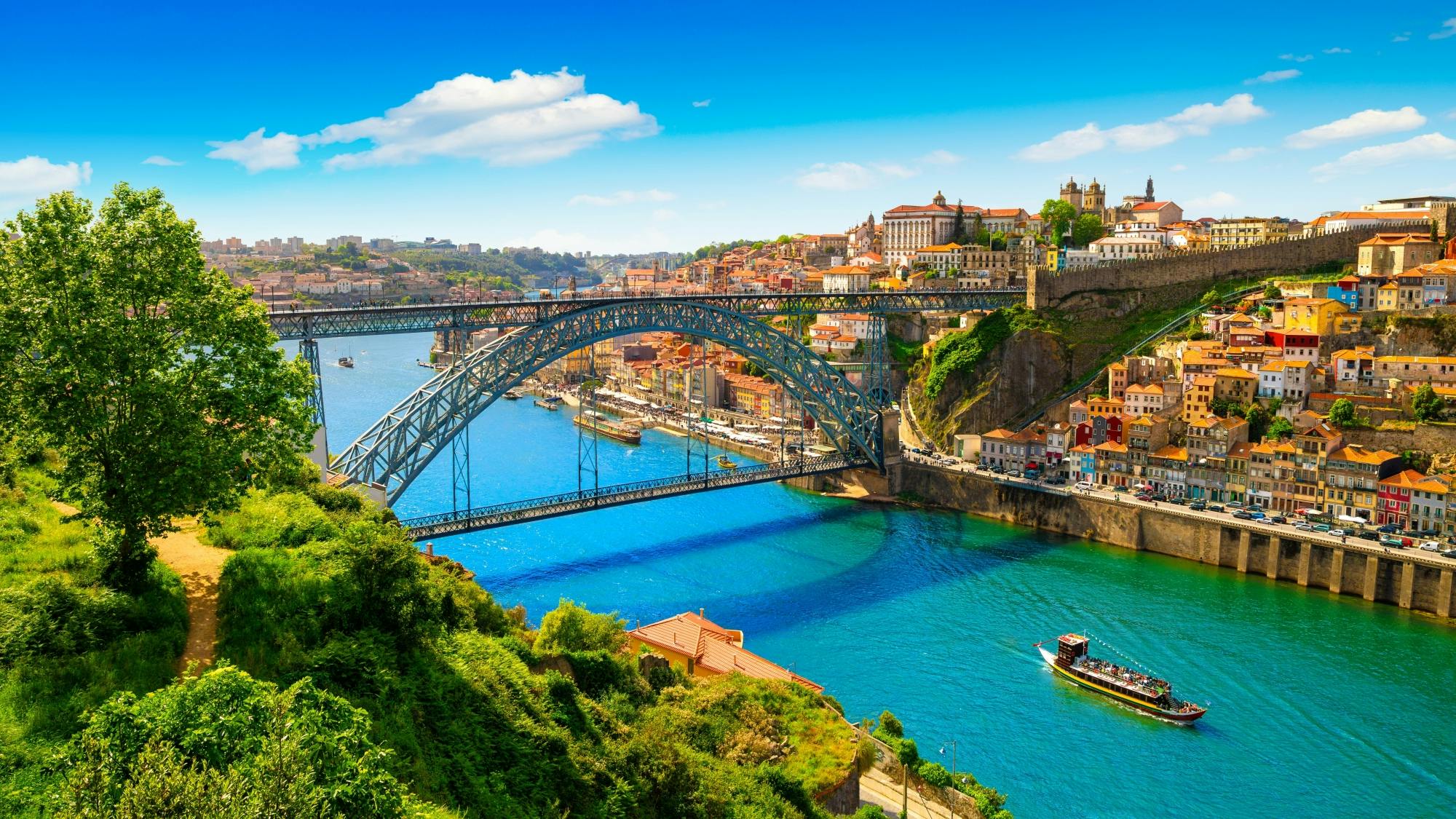 Tour of the two banks of the Douro river in Porto