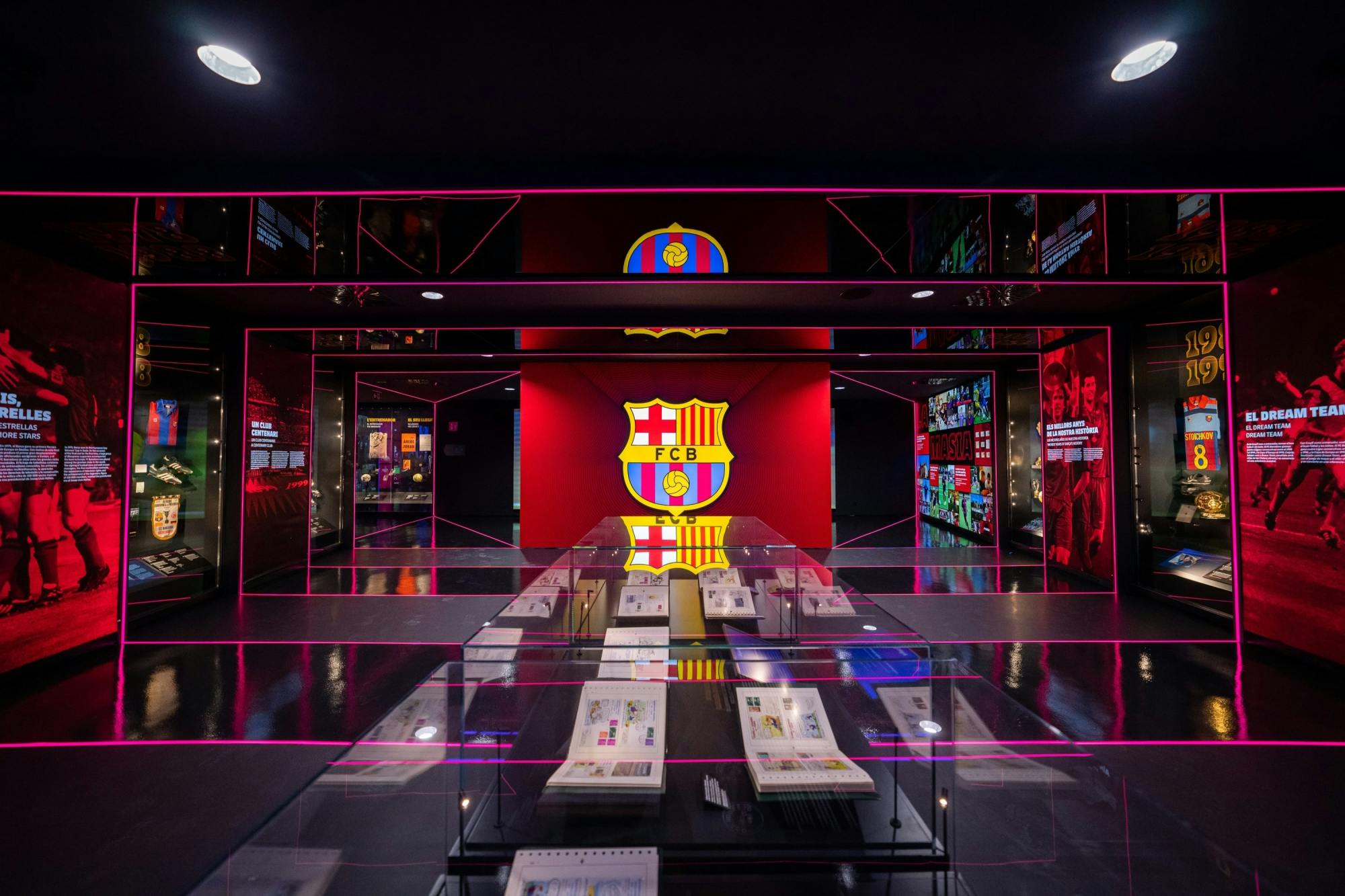 Immersive tour at FC Barcelona Museum and free time in the city