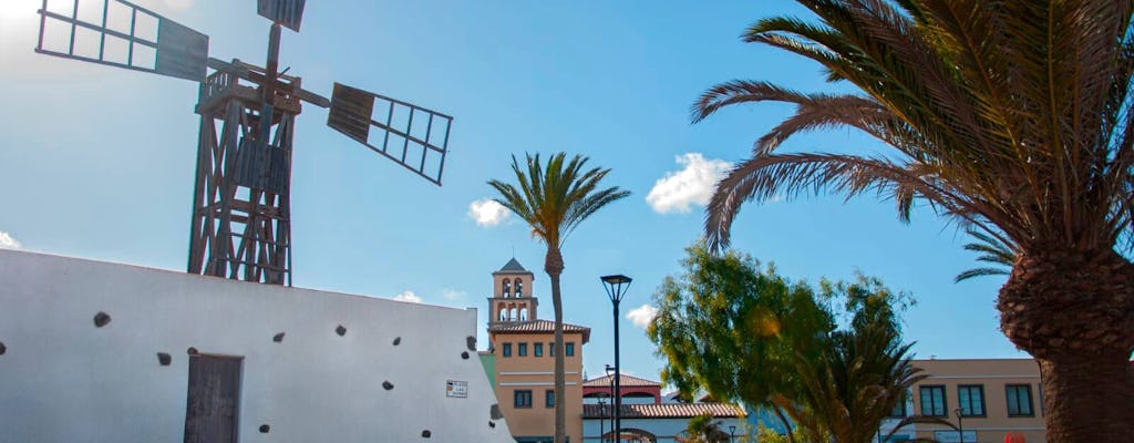 Guided walking tour of Corralejo with local tasting sessions