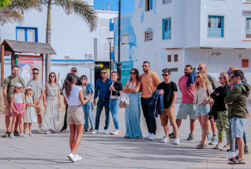 Guided walking tour of Corralejo with local tasting sessions