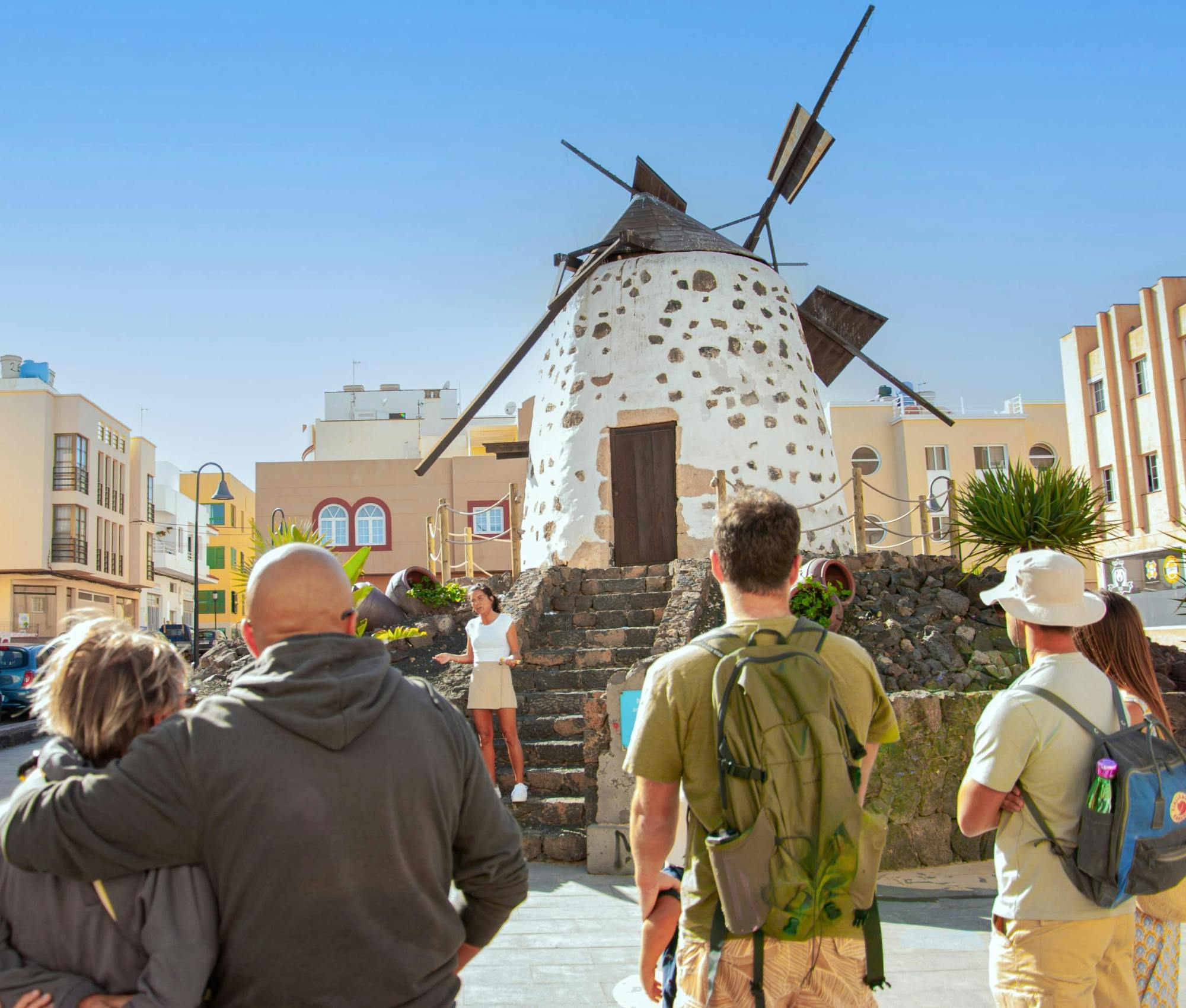 Guided walking tour of Corralejo with local tasting sessions