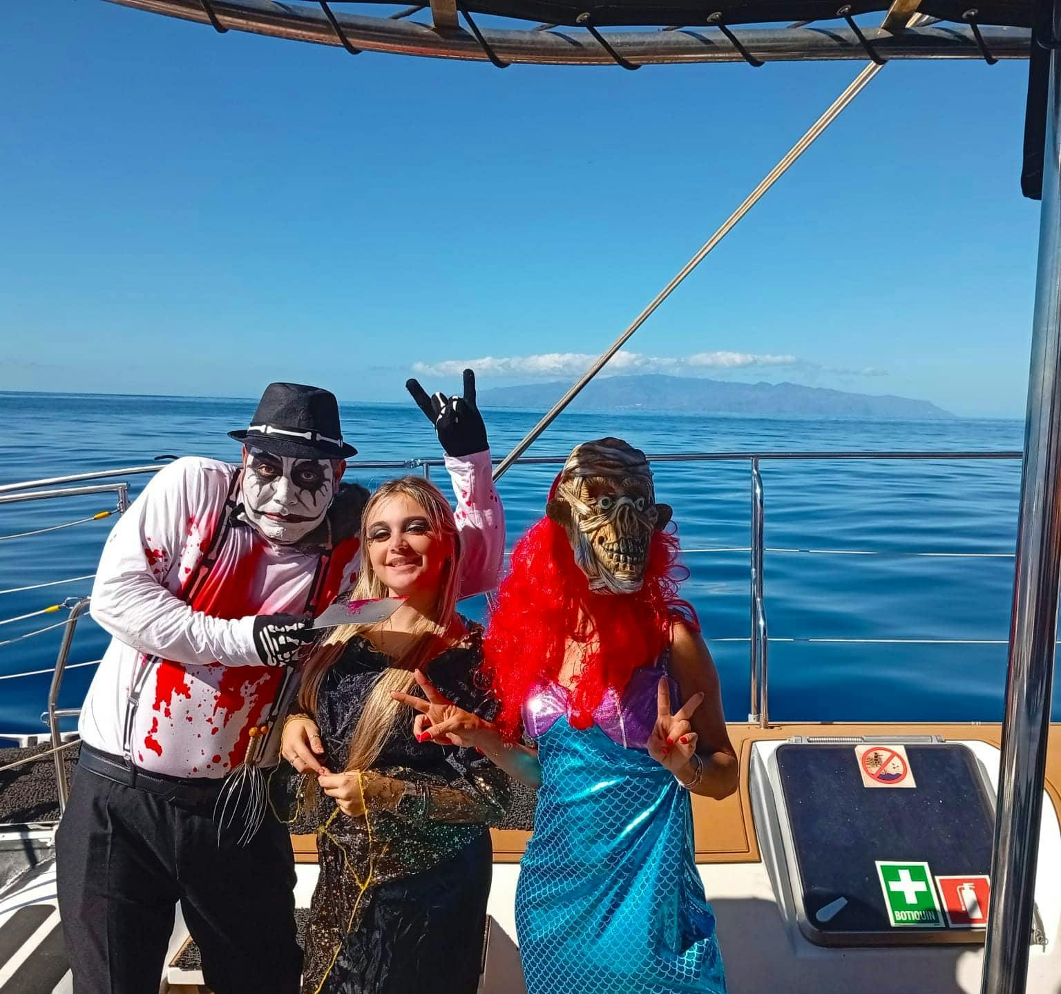 Halloween katamaran-cruise på Tenerife