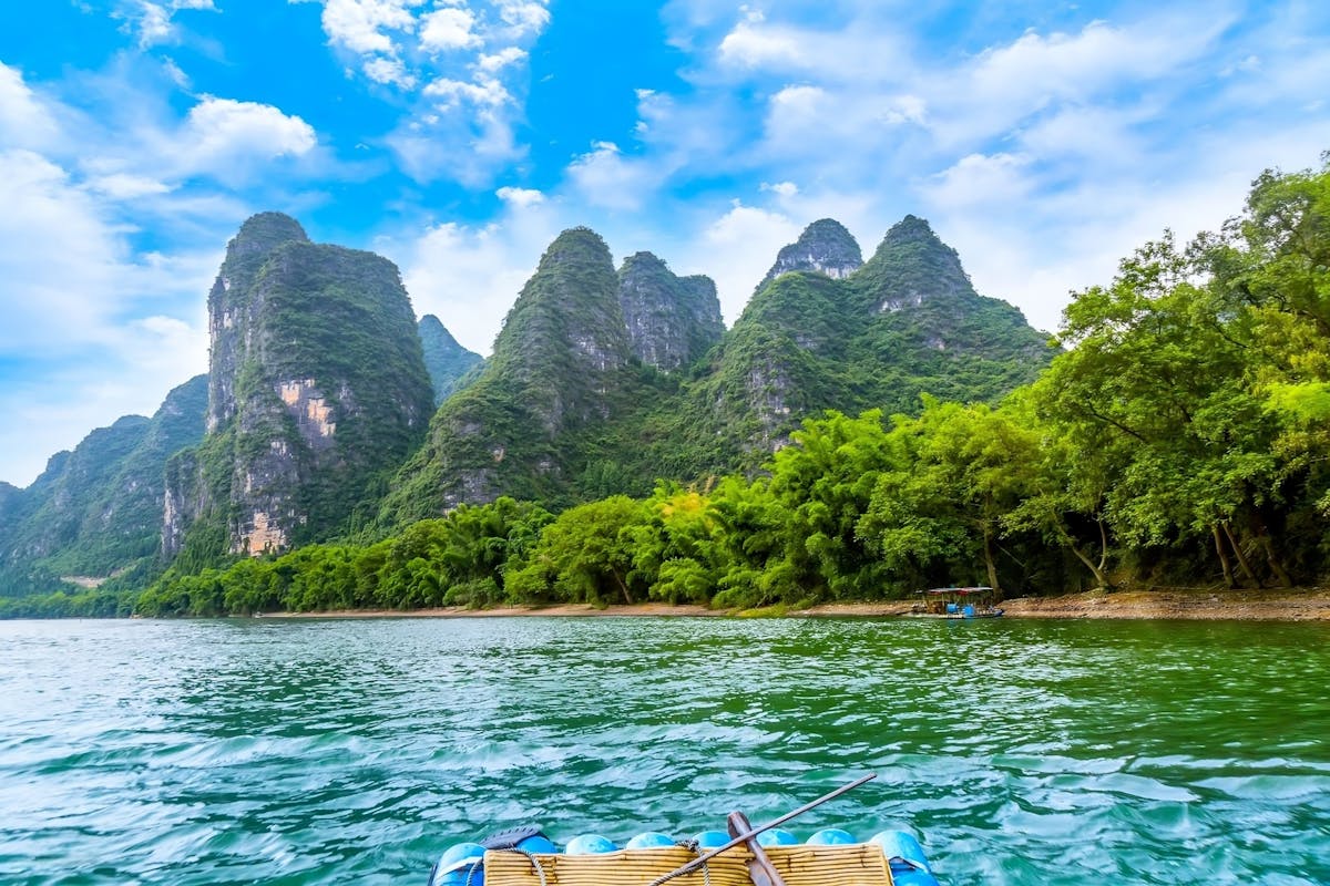 Dagtocht met gids vanaf Hanoi naar Hoa Lu, Trang An en de Mua-grot in Ninh Binh