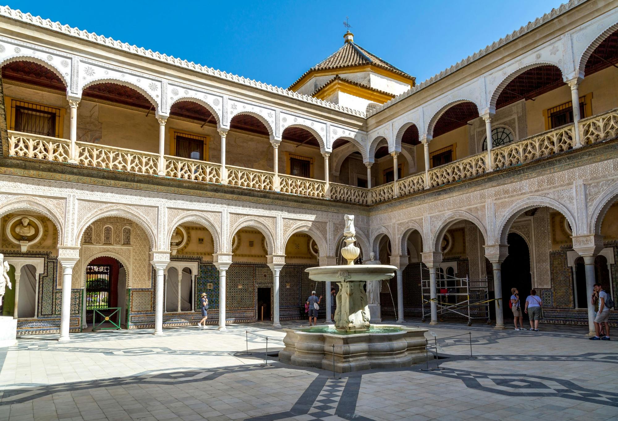 Full-day guided tour of Seville with Casa de Pilatos visit