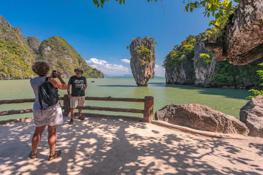 James Bond Island and Ko Naka Yai with Ko Hong canoeing by speed catamaran