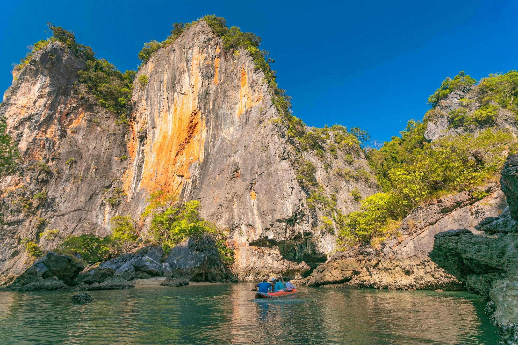 James Bond Island and Ko Naka Yai with Ko Hong canoeing by speed catamaran