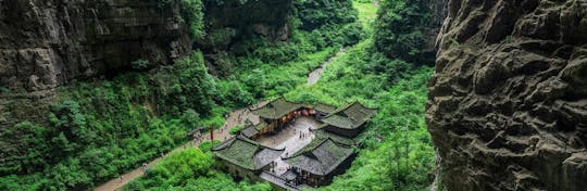Guided tour of Three Natural Bridges and Longshuixia Fissure in Chongqing