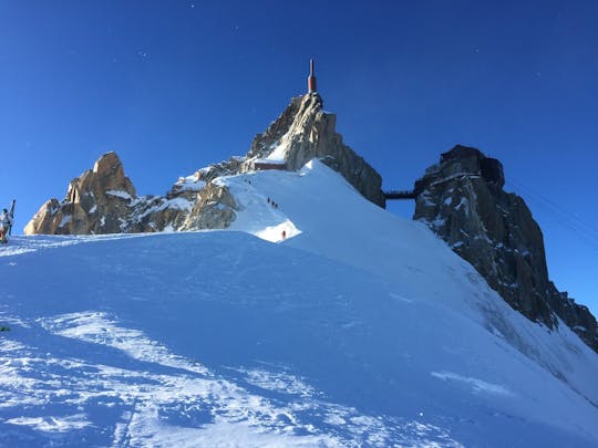 Ganztagesausflug nach Chamonix Mont Blanc mit Seilbahnfahrt und Genfer Stadtrundfahrt