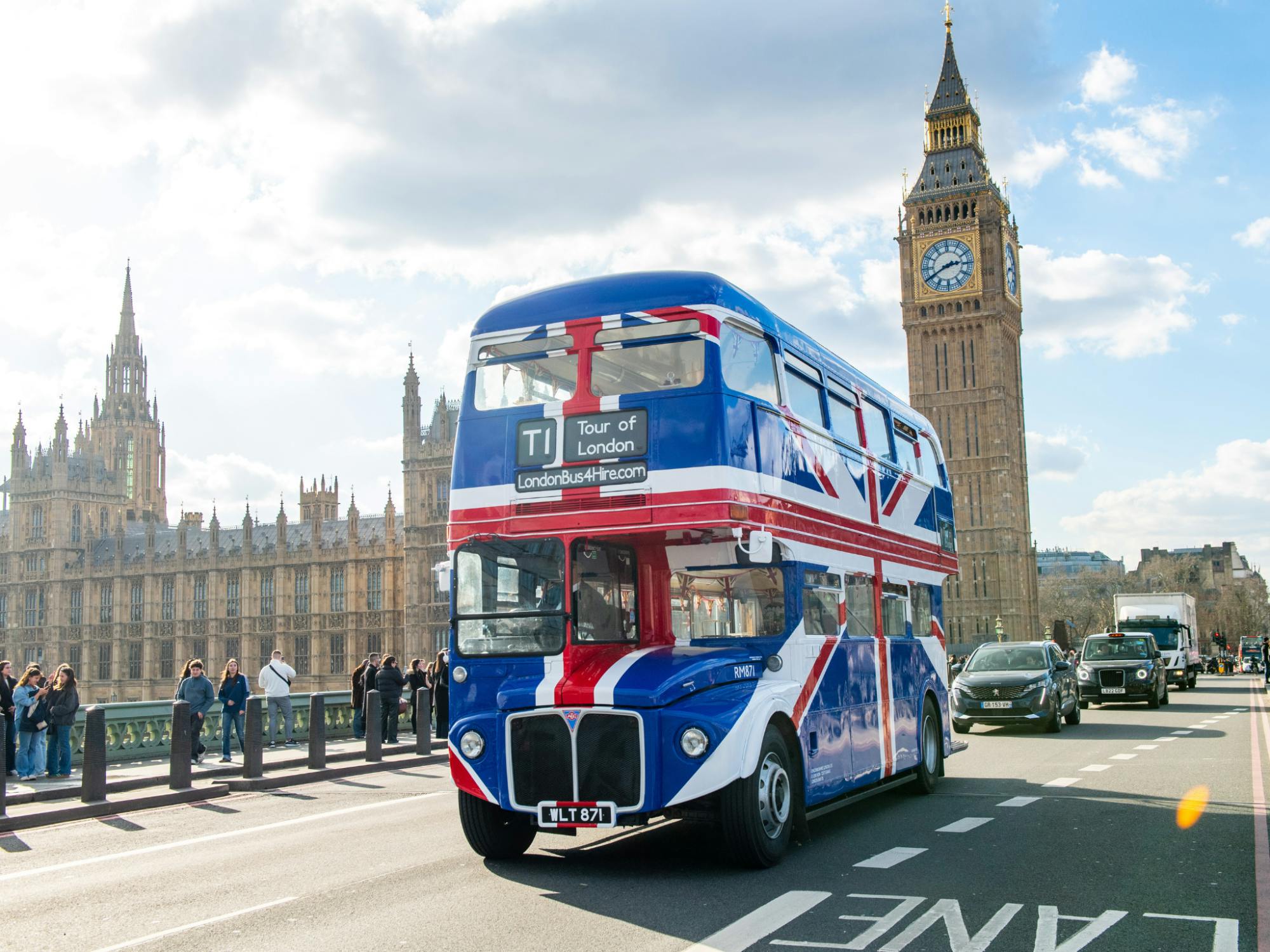 London vintage bus tour with afternoon tea