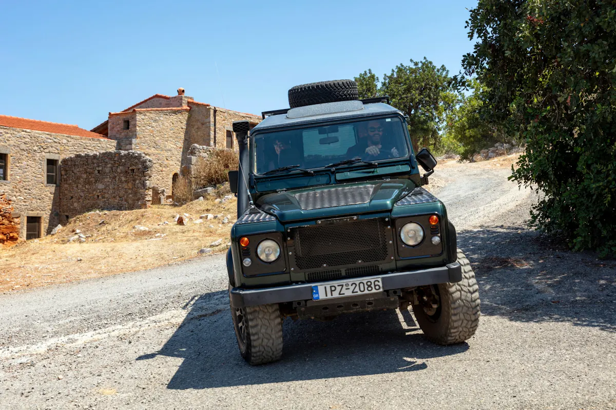 Family tour to the mountains of Crete with Mythological Park