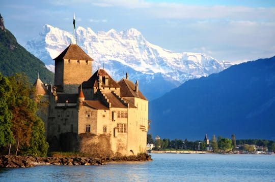 Chaplin, Montreux and Chillon castle winter tour