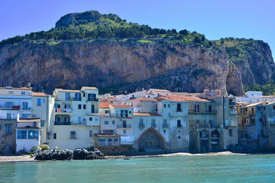 Excursión a Cefalú y Monreale desde Palermo con paseo en barco opcional