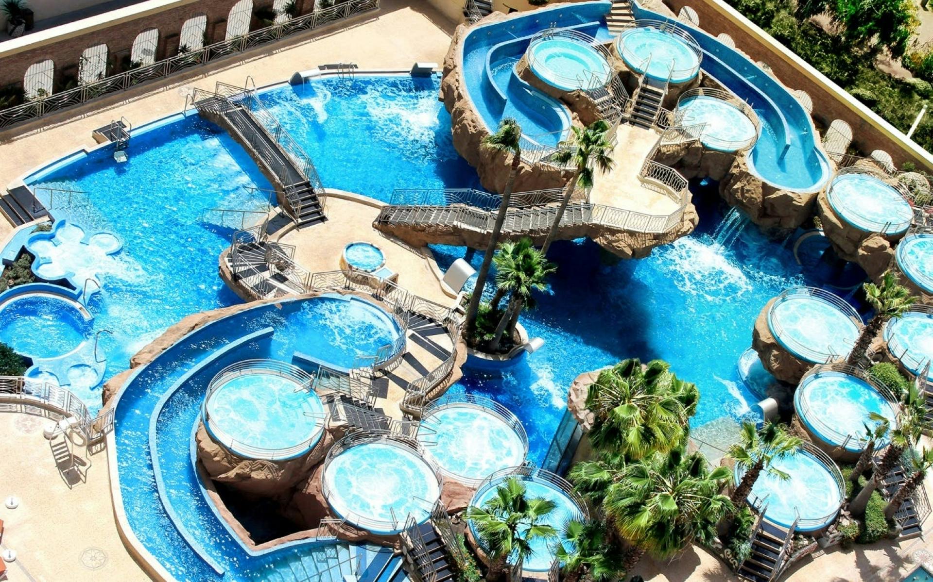 Thalasso outdoor spa and wellness day pass at Magic World Resort