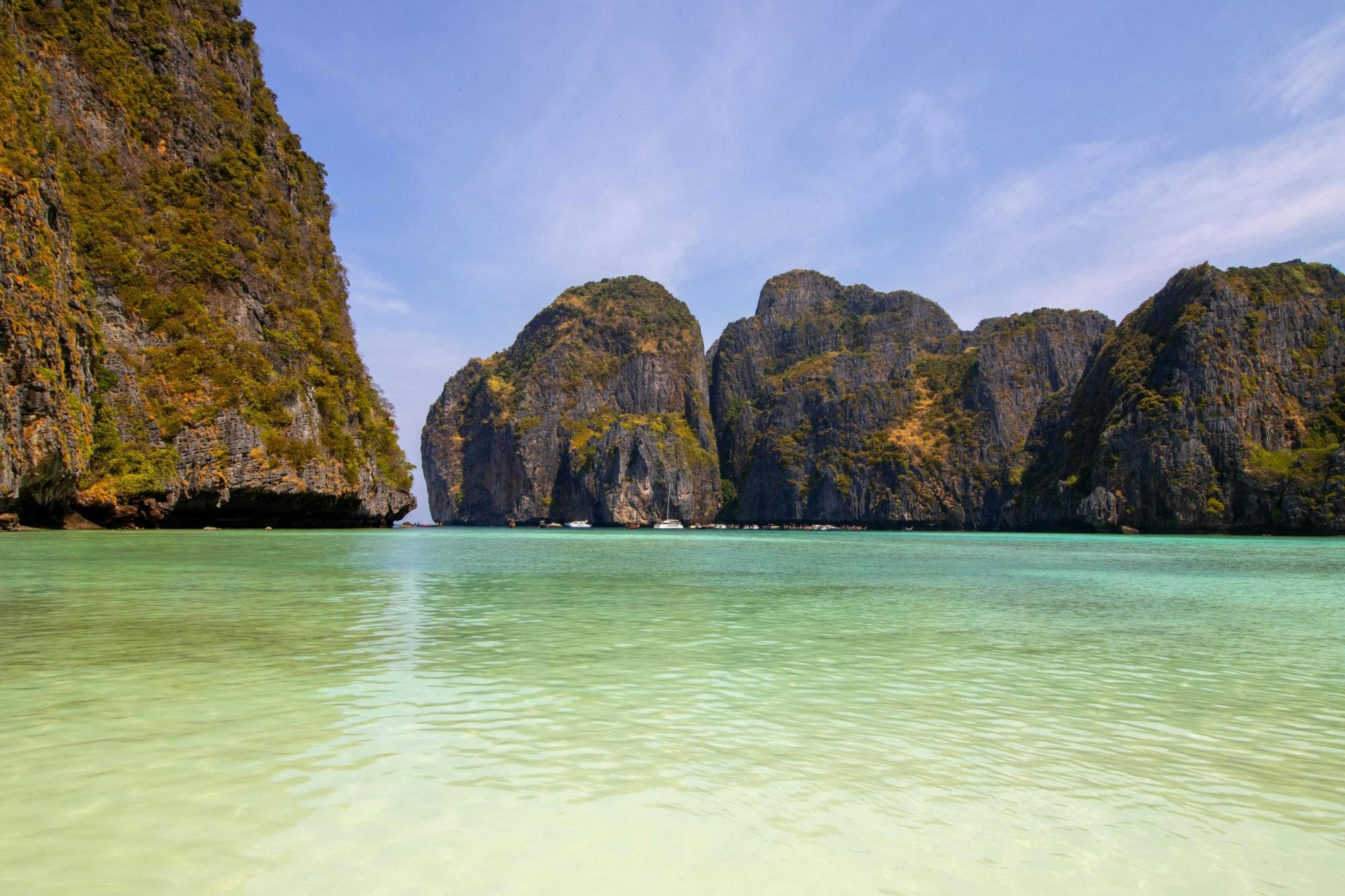Full Day Phi Phi Island Speedboat Tour from Koh Lanta