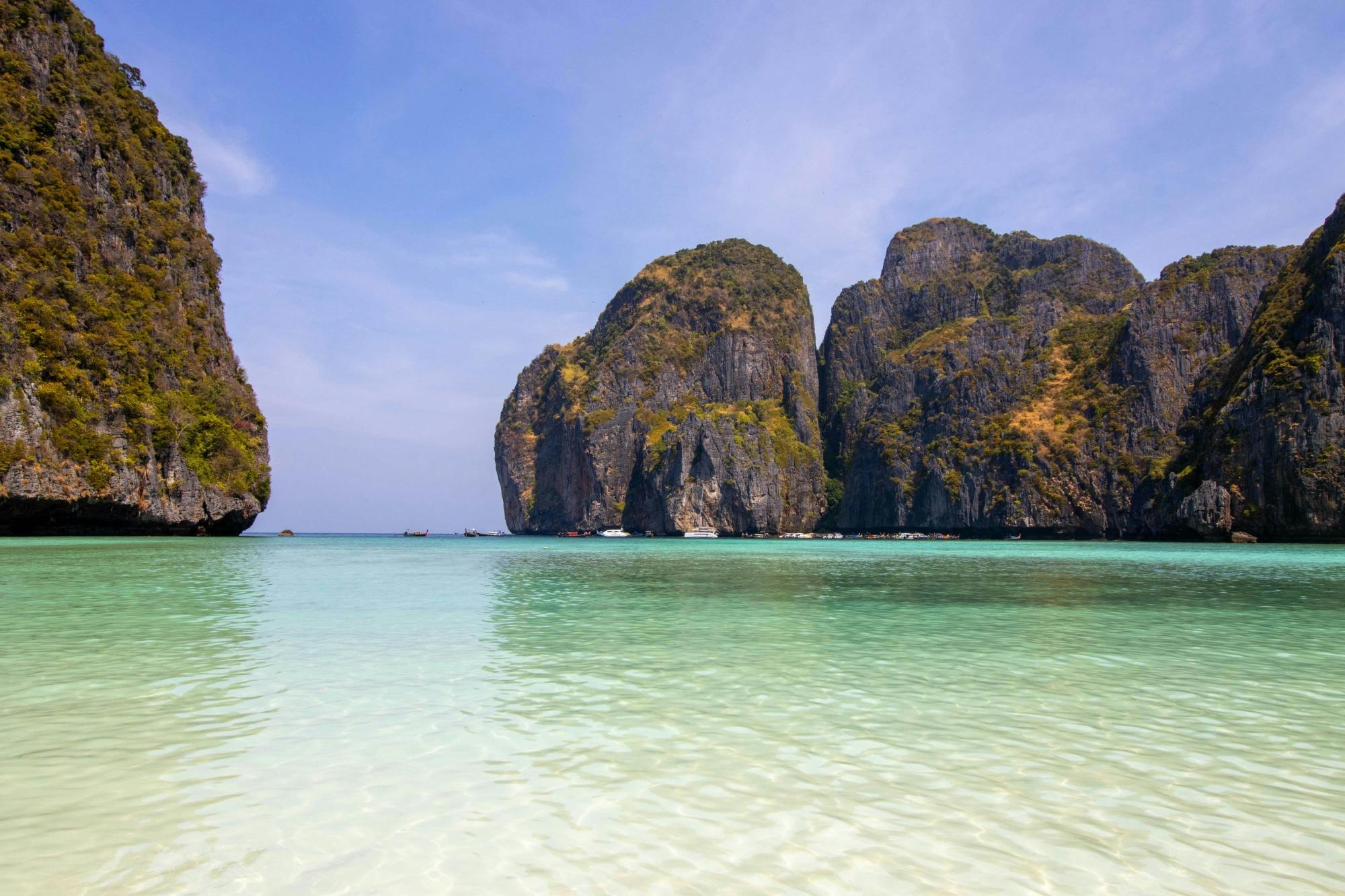 Full Day Phi Phi Island Speedboat Tour from Koh Lanta