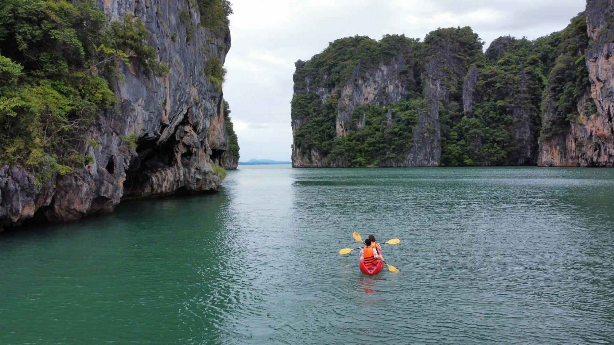 Three islands and kayaking half day tour from Koh Lanta