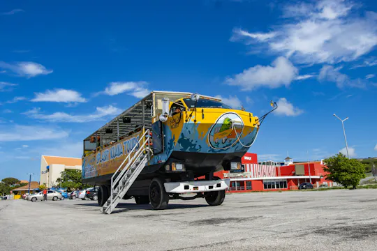 Visite de Curaçao en bus amphibie Splashy Iguana