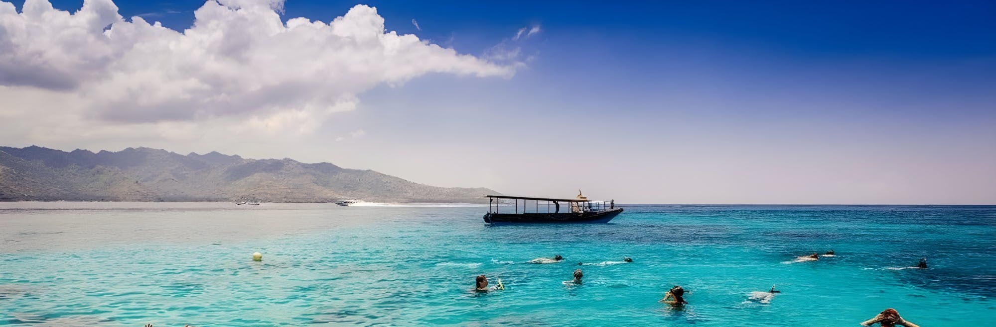 Gili Islands private trip with glass-bottom boat from Lombok
