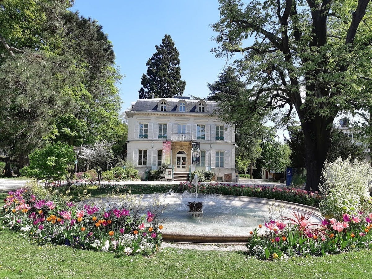 Interactive treasure hunt and outdoor city escape game in Antony