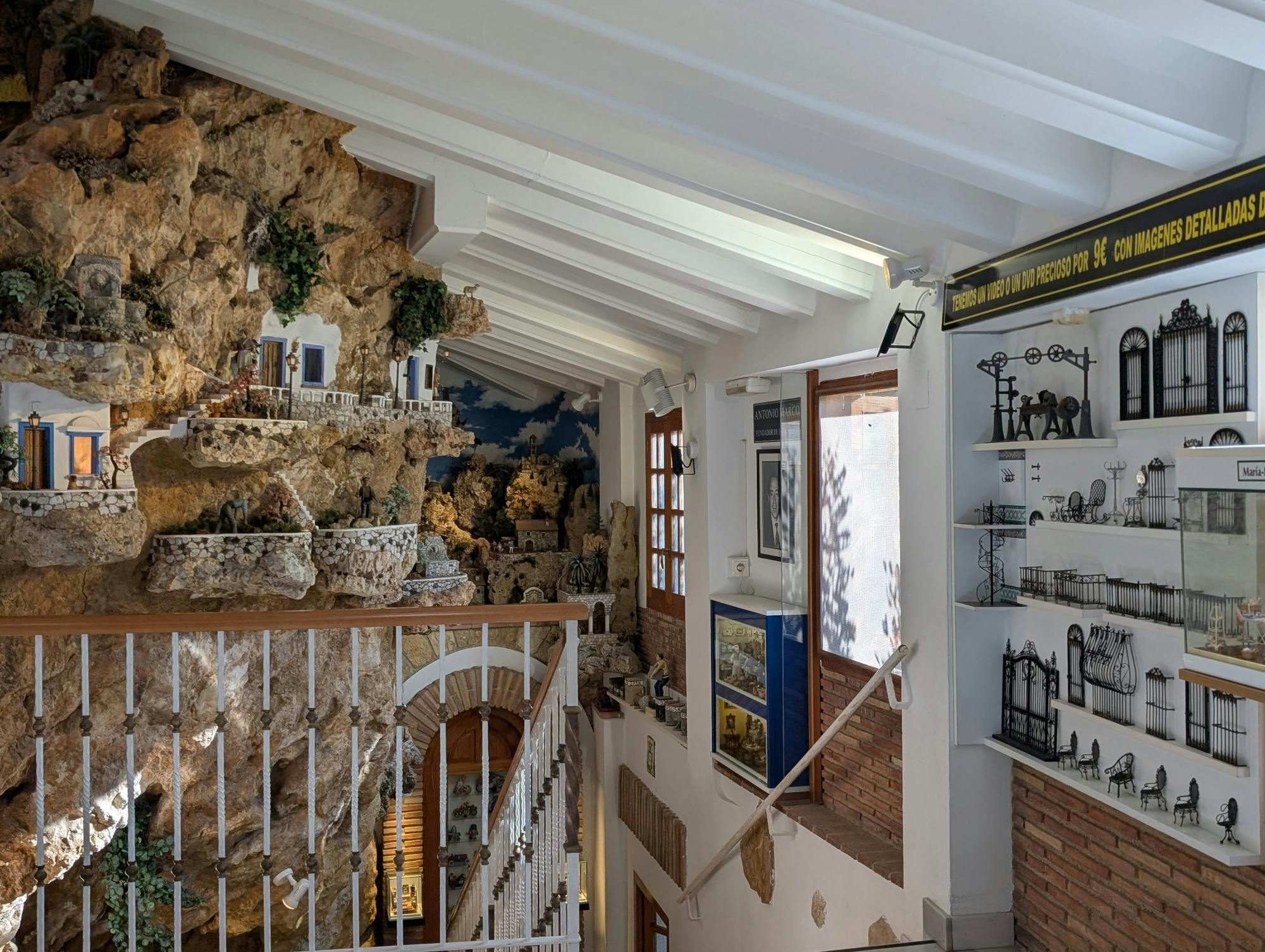 Half-day Guadalest walking tour and Antonio Marco museum ticket