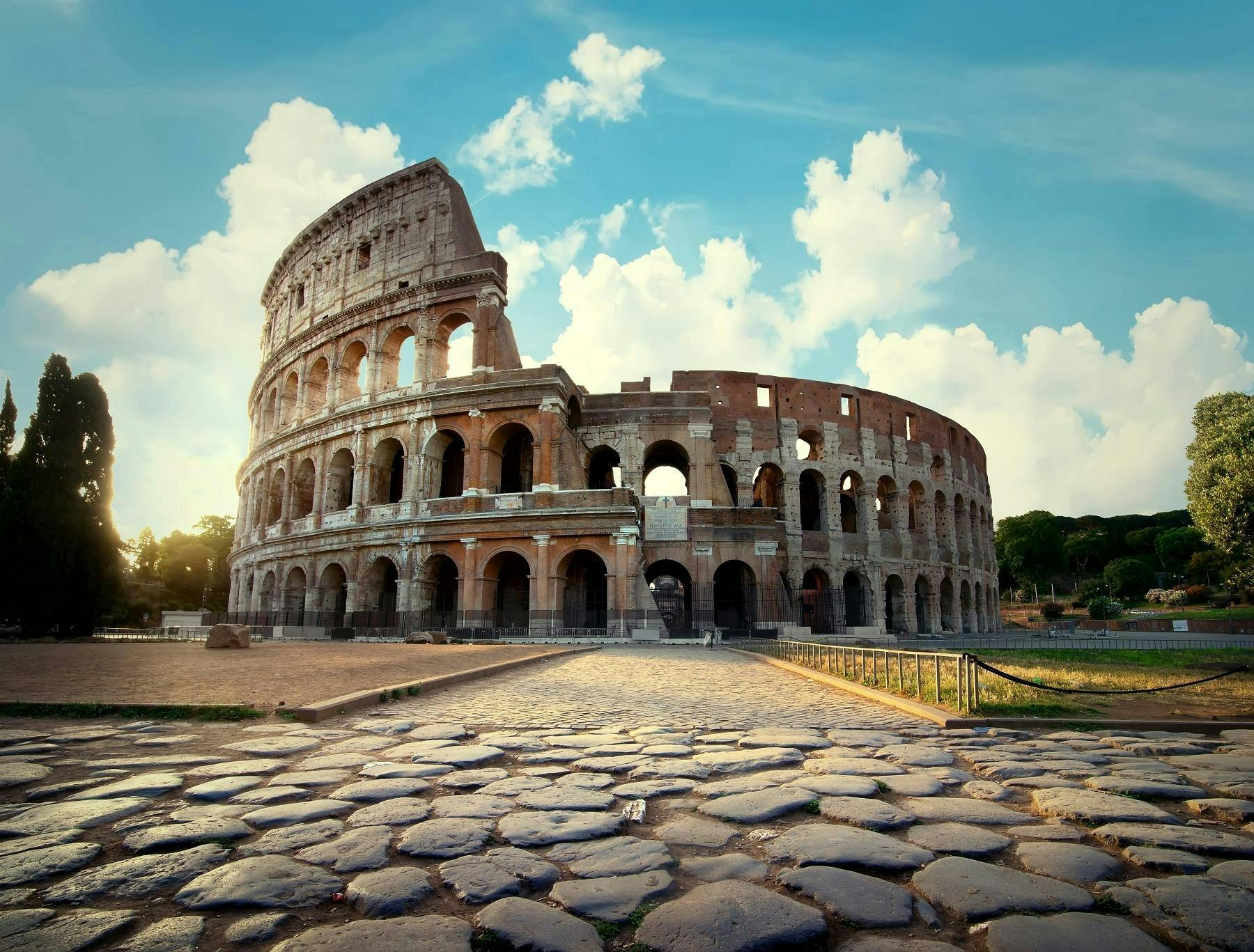 Small-group Colosseum, Roman Forum and Palatine VIP tour