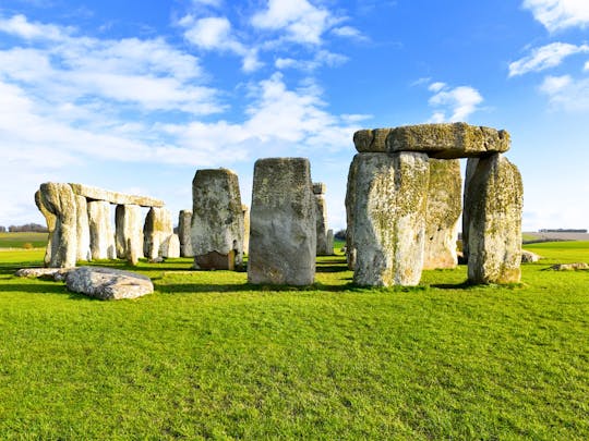Stonehenge morning tour with tickets from London