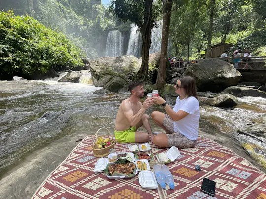 Visita guiada à montanha Kulen e à aldeia flutuante de Kampong Phluk